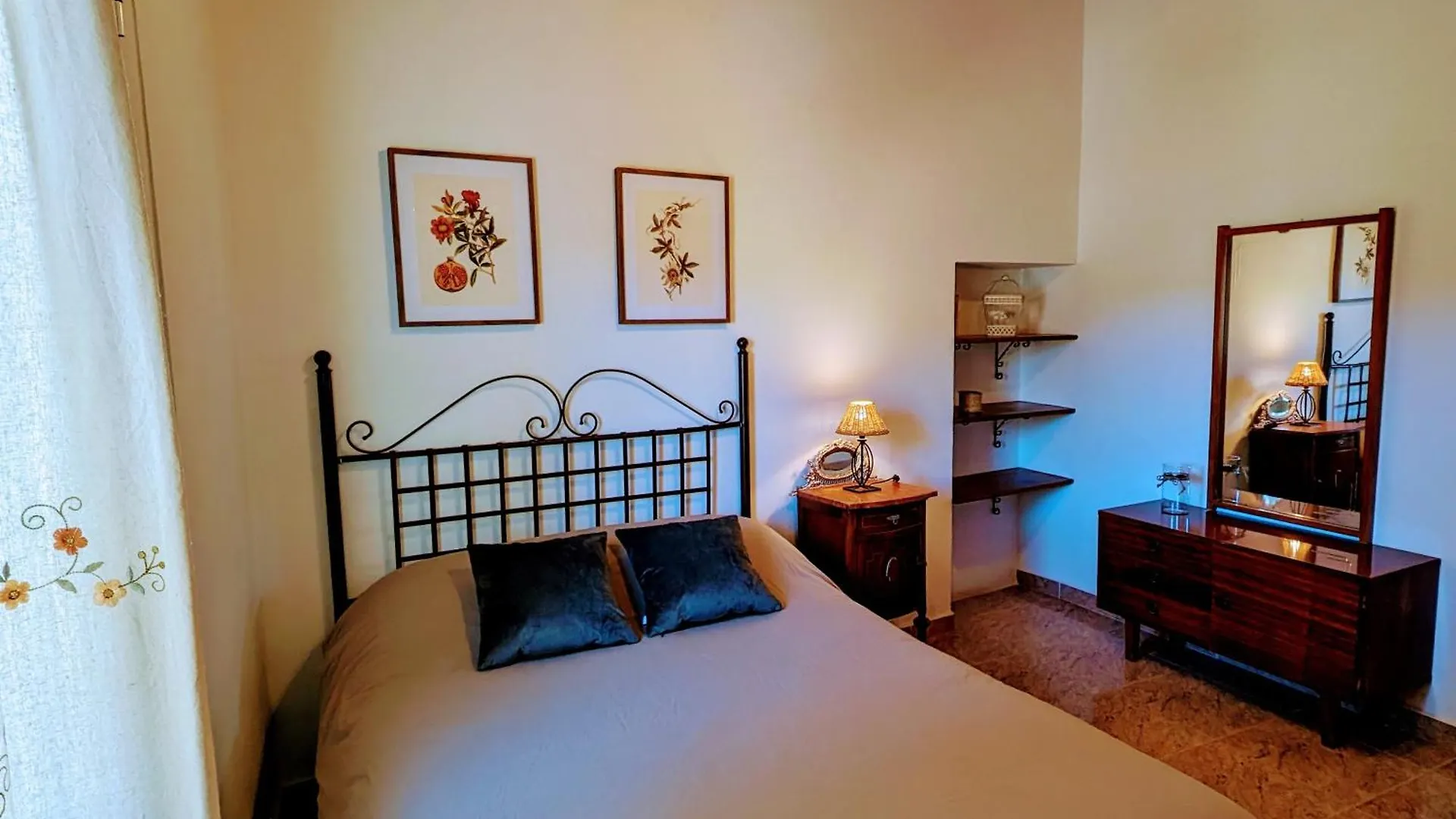 Cortijo Claudia Guest House Taberno